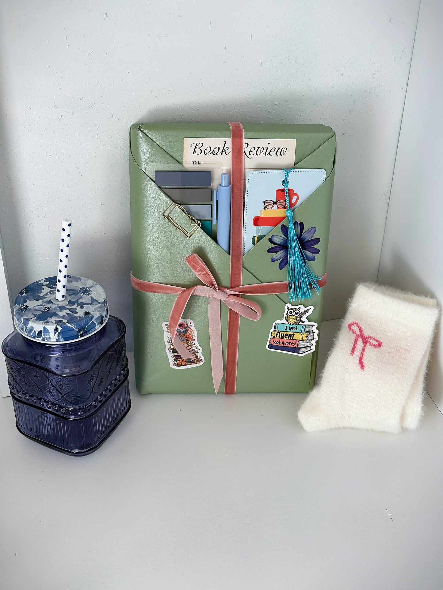 📚 Blind Date With a Book